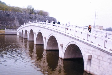 南京獅子山七孔橋